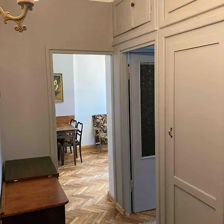 Beautiful Vintage Apartment In Old Mokotow District Apartamento Varsovia