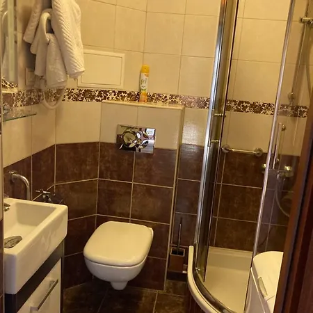 Elegant & Quiet In Old Mokotow District Apartment Warsaw