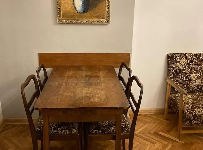 Apartman Beautiful Vintage Apartment In Old Mokotow District Varsó