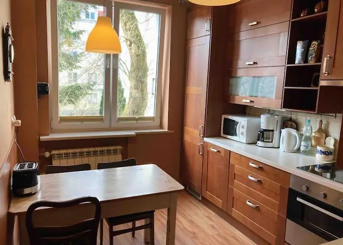 Beautiful Vintage Apartment In Old Mokotow District Apartman